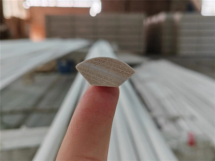 Kvadrantová lišta se základním nátěrem Gesso Trim