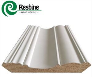 Stropní římsa korunková lišta se základním nátěrem